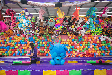 A carnival game at the Wisconsin State Fair 